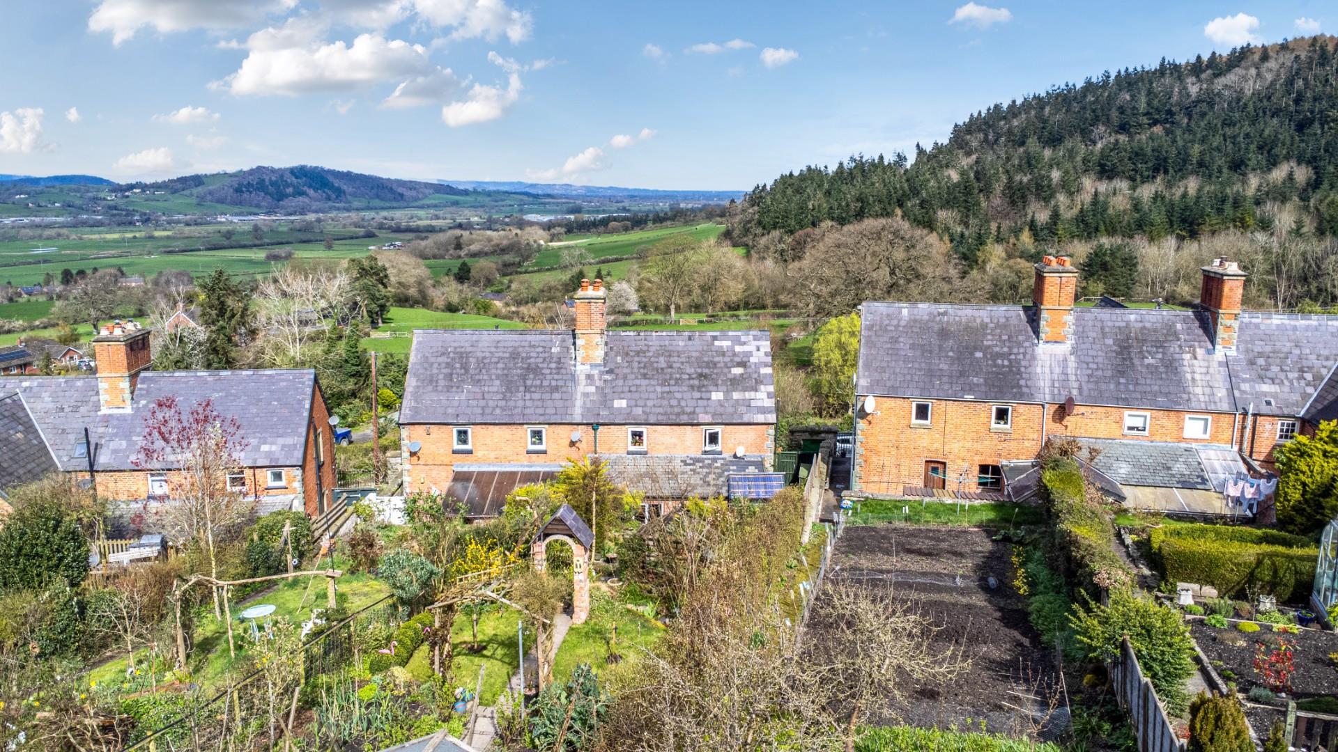 Property Image fae88c7a-e3dc-4de7-aaa6-7aeec2f4d240