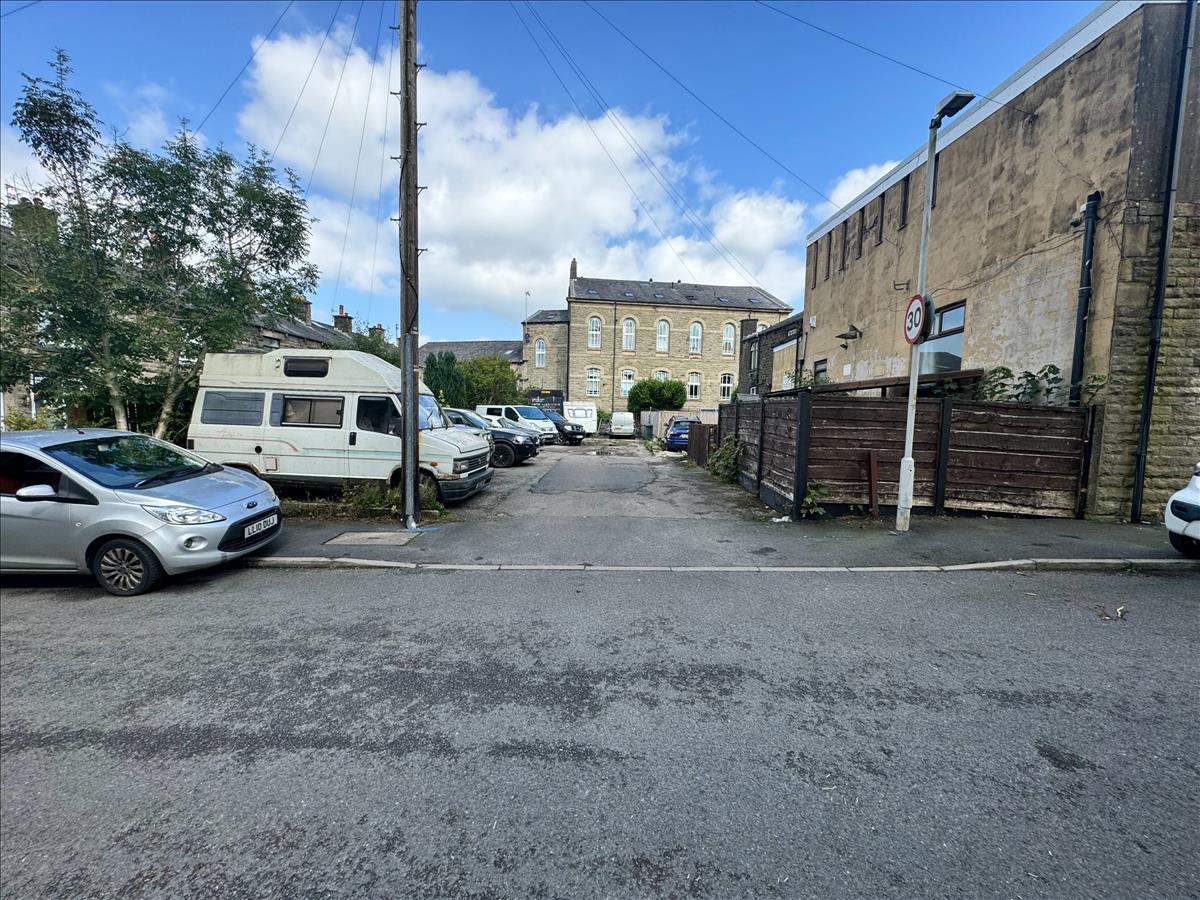 Property Image faf26471-8de3-4d83-8c07-5e5bd8990a43