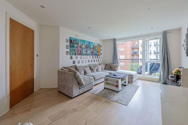 Property Image fb02a44f-2e47-4c08-bfa1-556d048731af