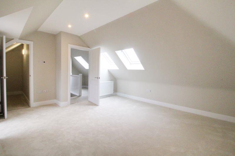 Property Image fb351f8a-7d07-44af-b2ac-13d355a1ebb9