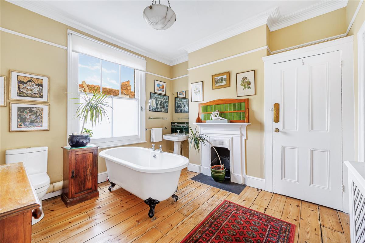 Property Image fb63312e-2e31-495c-beae-a77ddd2ac35b