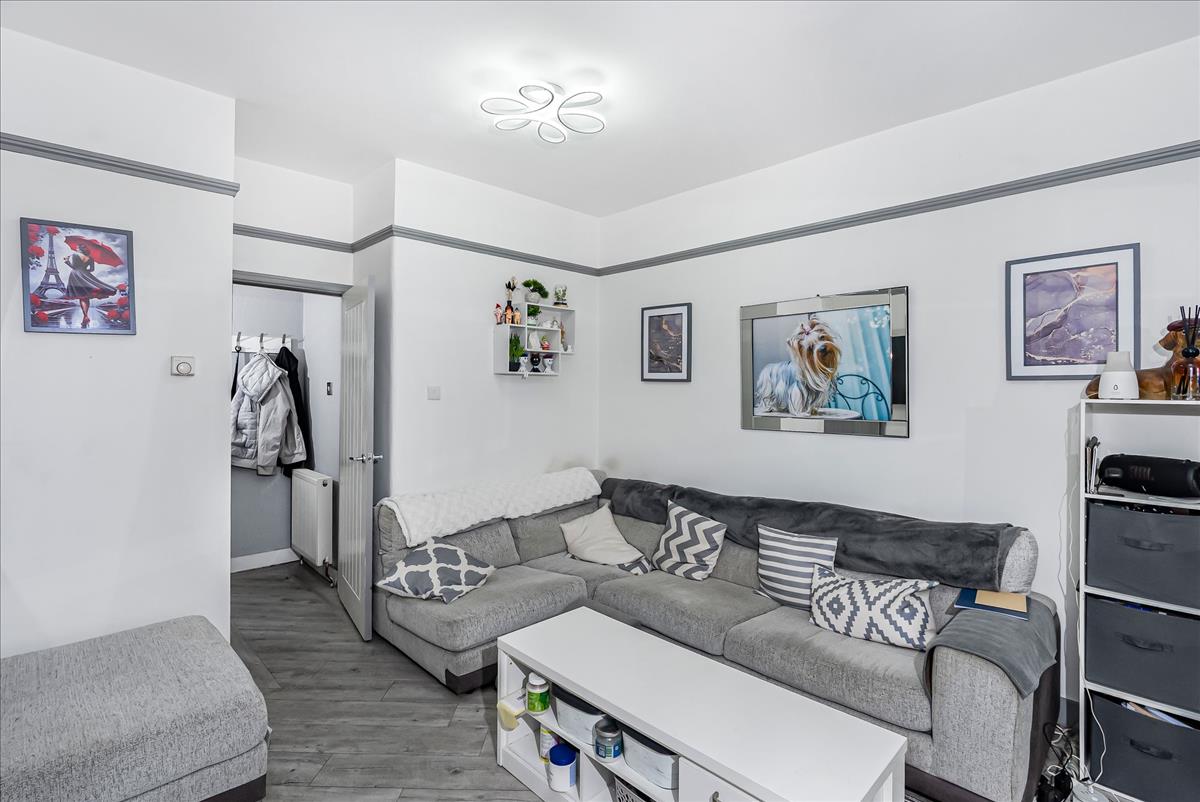 Property Image fb6af306-4801-42ac-a95f-3559f3ec02e0