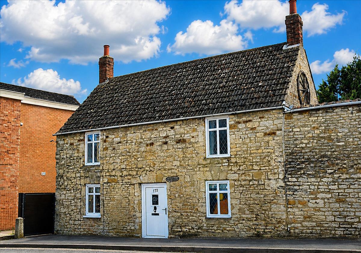 Property Image fb73f9e4-66ce-411d-973c-2db0fff6edcb