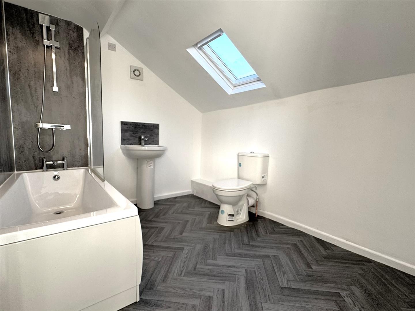 Property Image fb824905-9877-4fa8-8d5e-c903073769b2