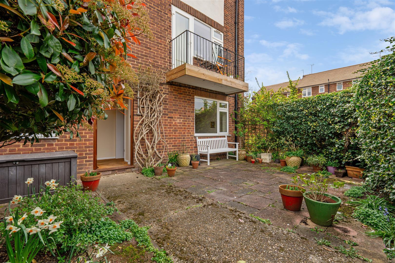 Property Image fb83a98f-64ff-4b13-9bc7-5f78d0b939de