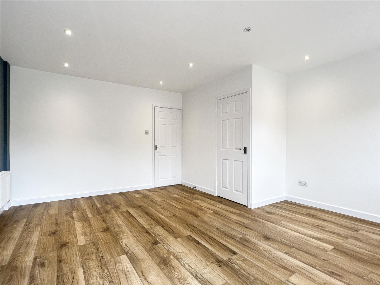 Property Image fb8f8b31-7b27-4d6a-9a6e-6c724e95bd6a