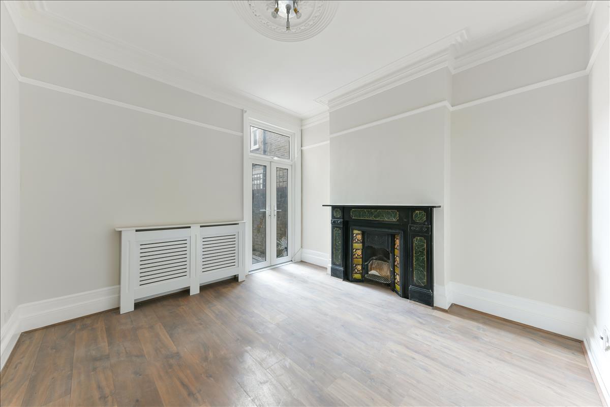 Property Image fb92b56a-fec2-4180-96ea-293117178de1