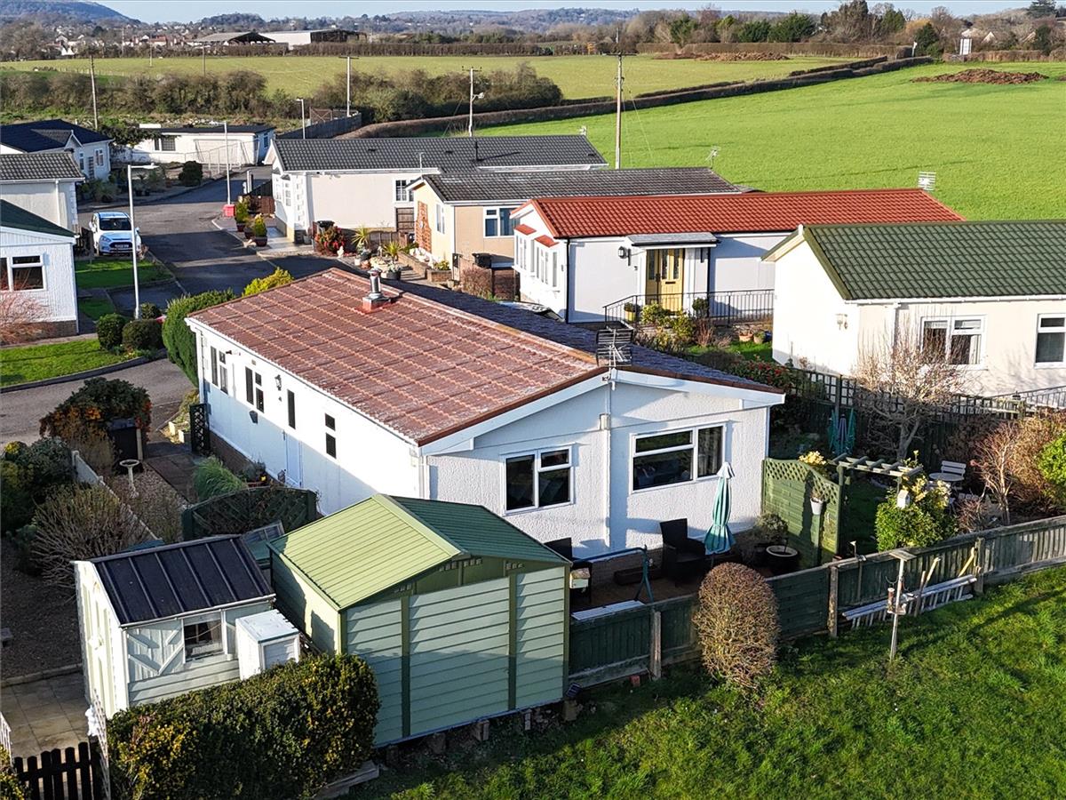 Property Image fbd51af5-8317-4aac-8d1c-a28a6b030b14