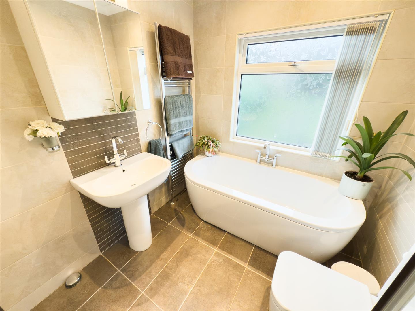 Property Image fbd5b6f8-dbfe-4c1e-a328-872e3b015979