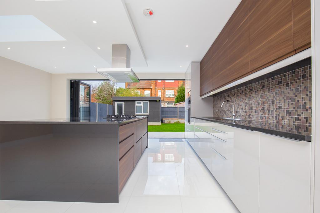 Property Image fbda7254-37c2-4f71-9c52-b617aaeb7ca5