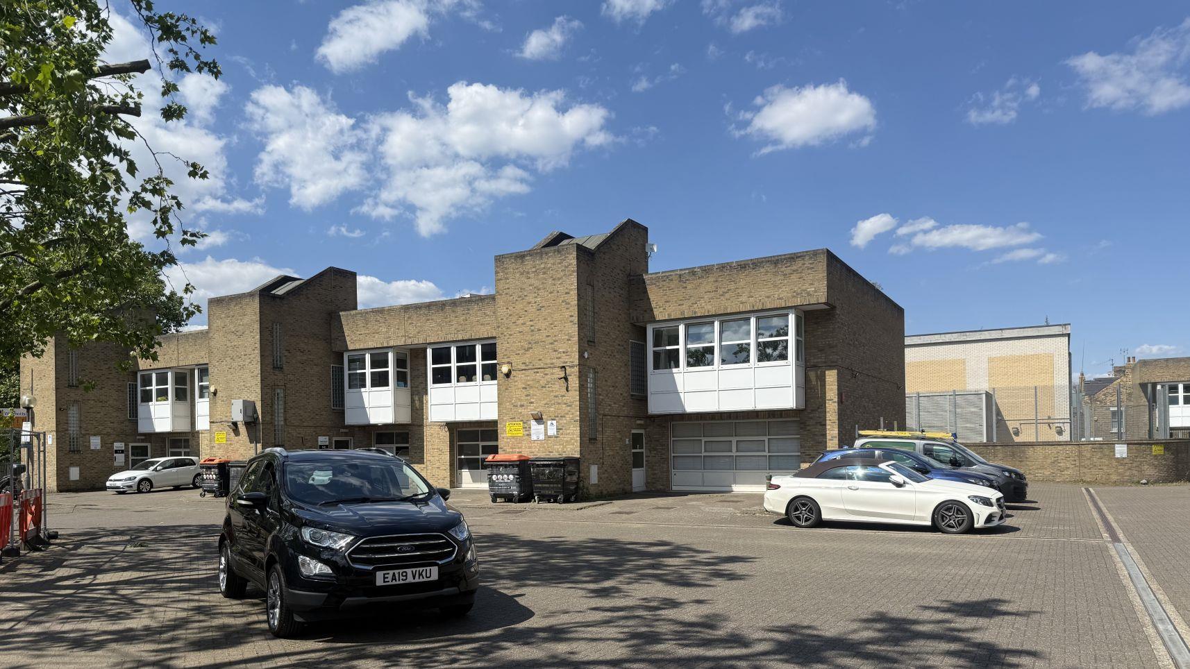 Property Image fbe9c05b-ef1b-49a1-b89f-d52f0237870d