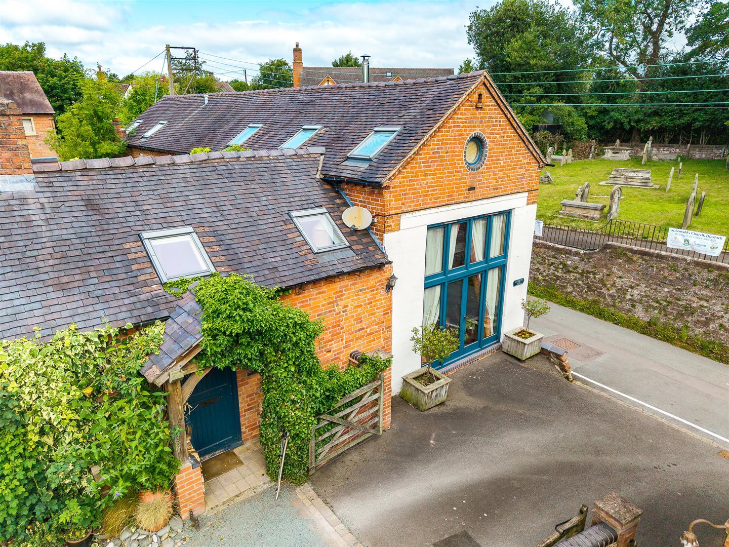 Property Image fbeefa58-01fa-47ba-a51c-ac8d5a4e3d8b