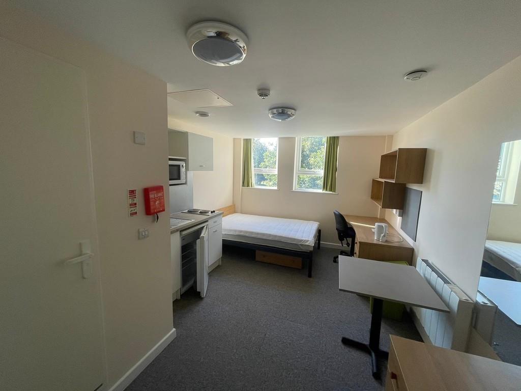 Property Image fbf5777a-2e2c-42e6-bbe9-39a923456b3e
