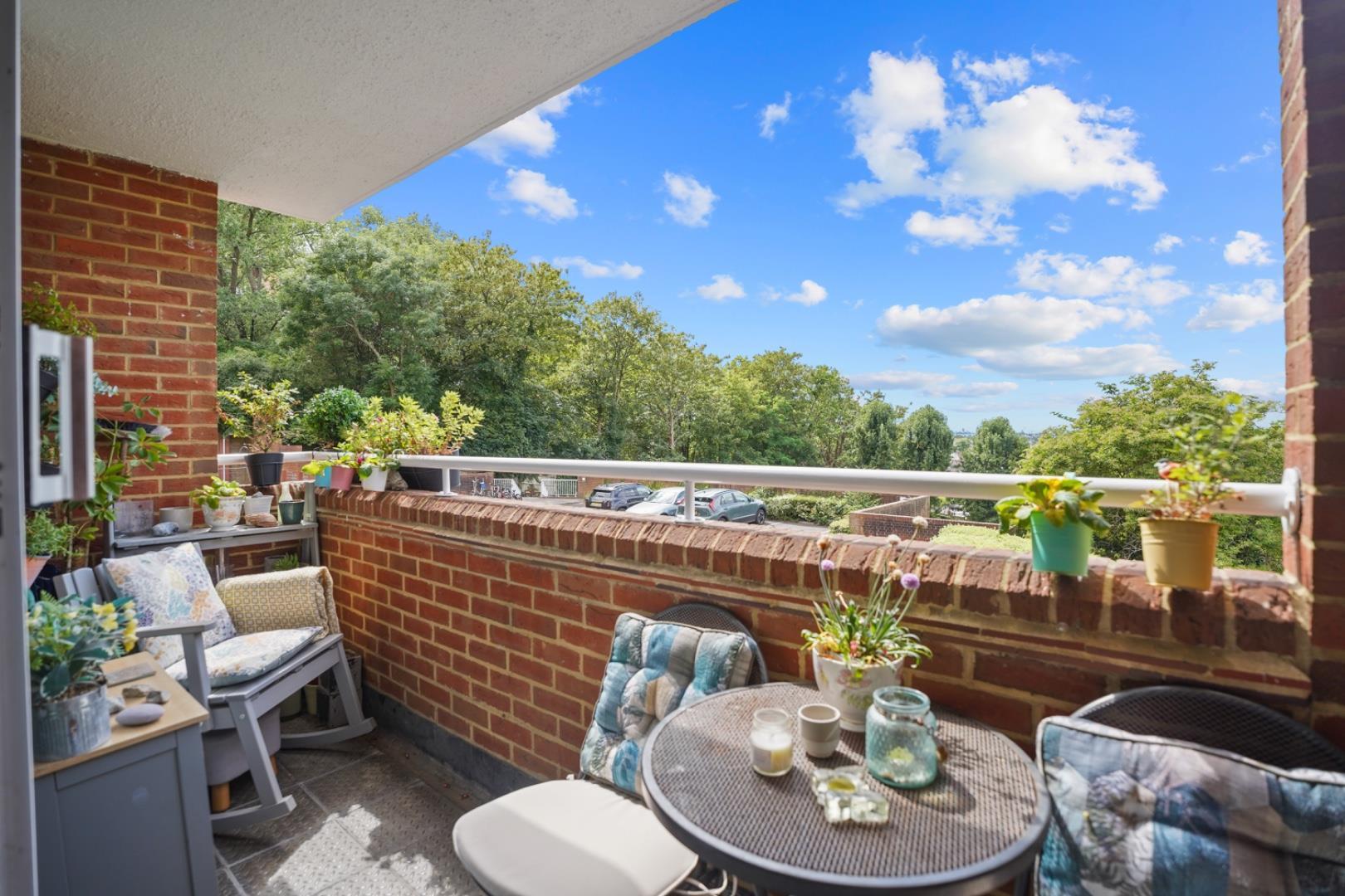 Property Image fbf649c7-1f87-47f3-8e59-e5f20bfc8dc9
