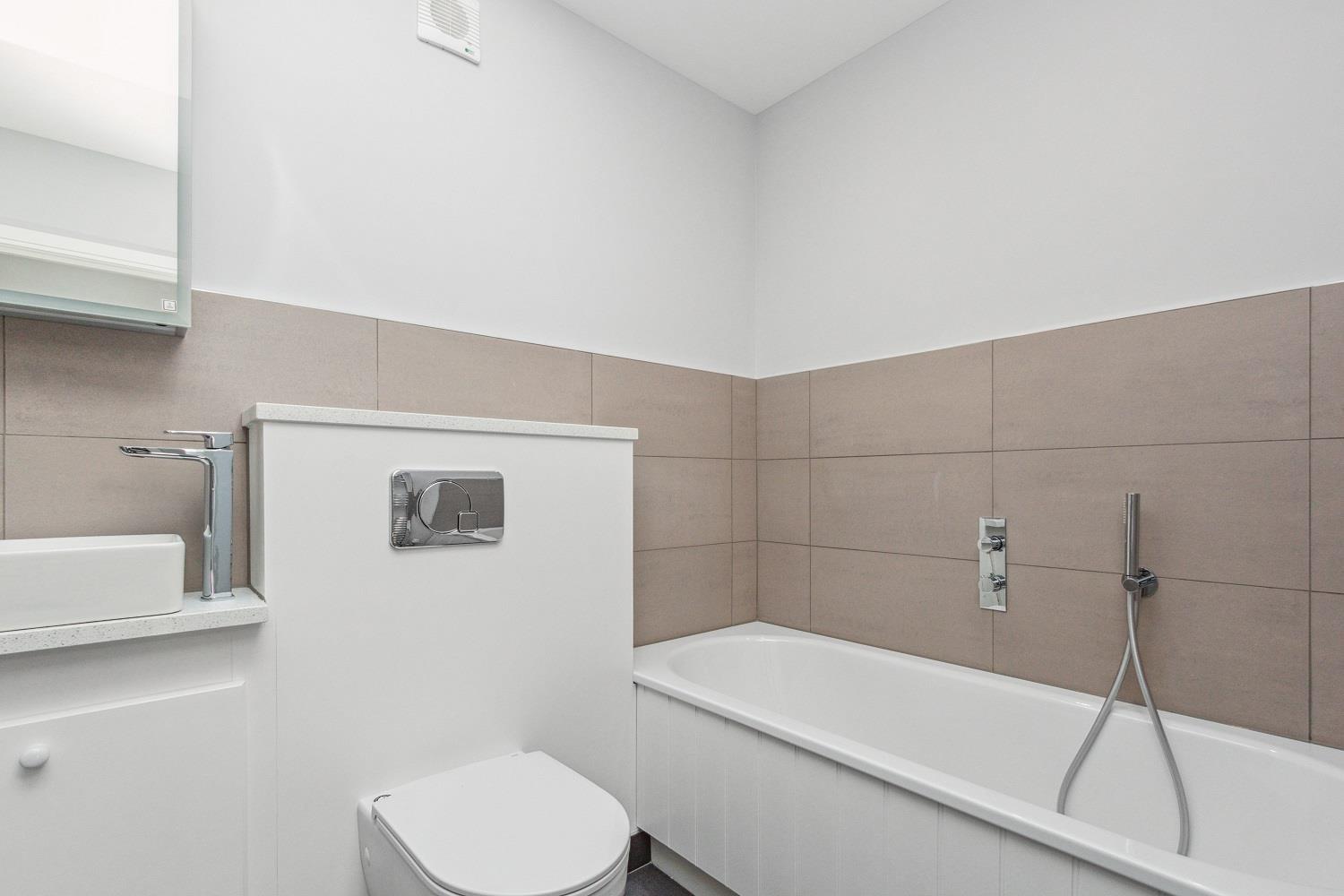 Property Image fc15b8ca-887c-4a93-b4d7-18d7c567f425