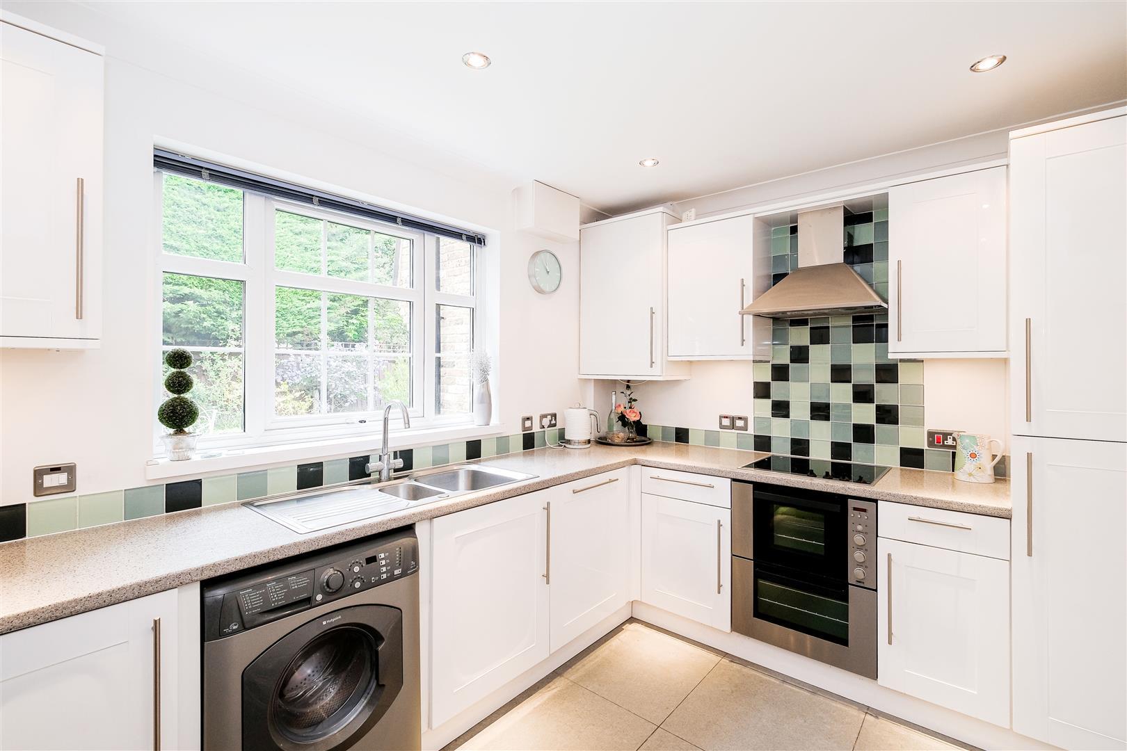Property Image fc1aaa86-b5b2-4446-95c1-6d9c8dc30b54