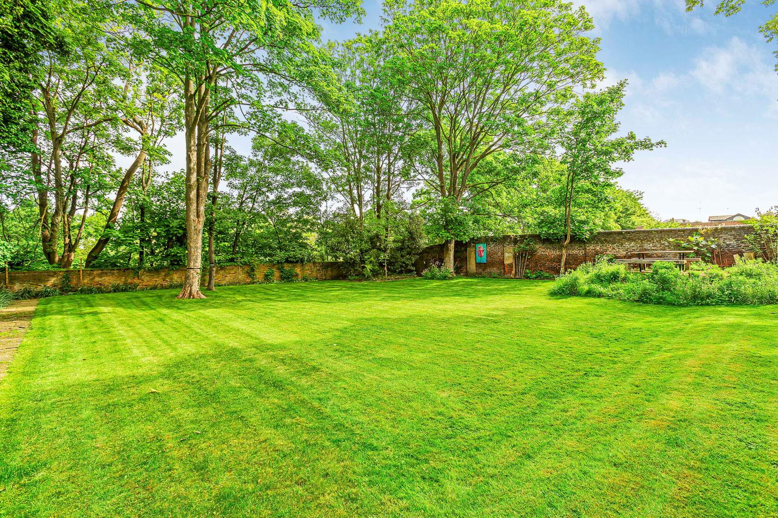 Property Image fc27cadb-a829-4598-837f-c2d61e82909b
