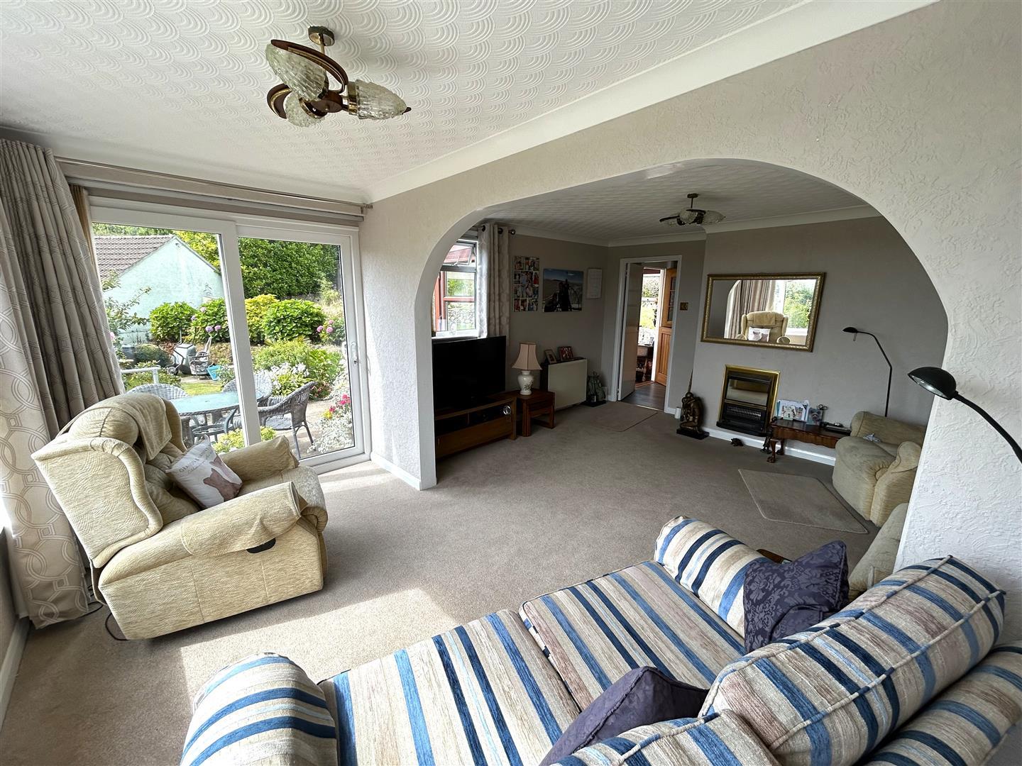 Property Image fc3fbce2-aad7-494d-93e2-fc193c5deb51