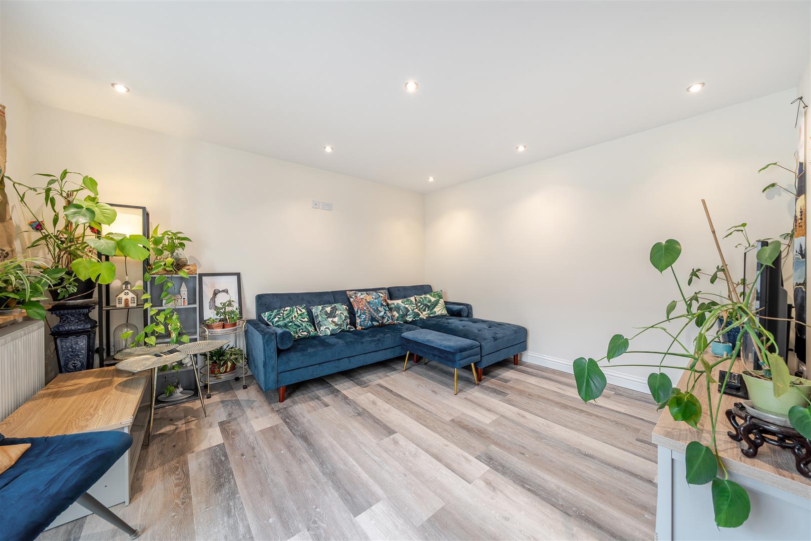 Property Image fc44c696-c4f5-4ab7-acd1-0a327ea046d0