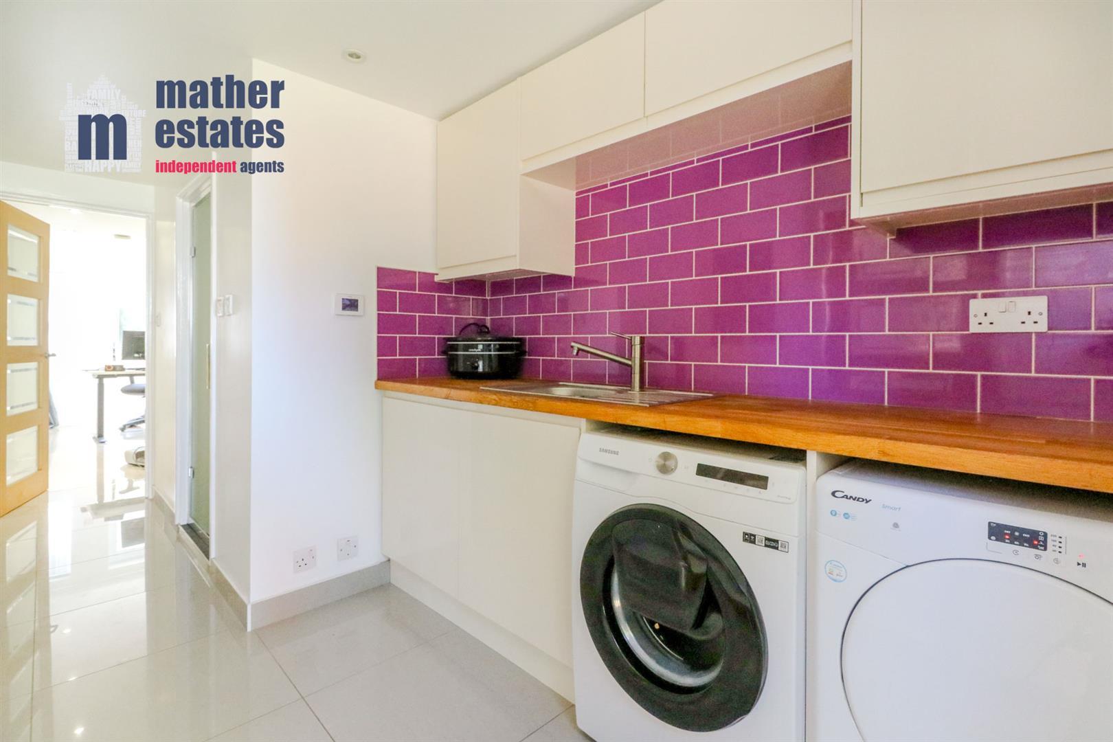 Property Image fc56b864-c366-48d7-8c4b-57d996601bdd