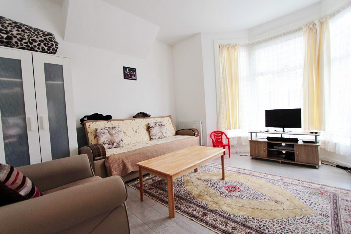 Property Image fc633793-5a5f-43c6-a1f0-c7e7d5688406