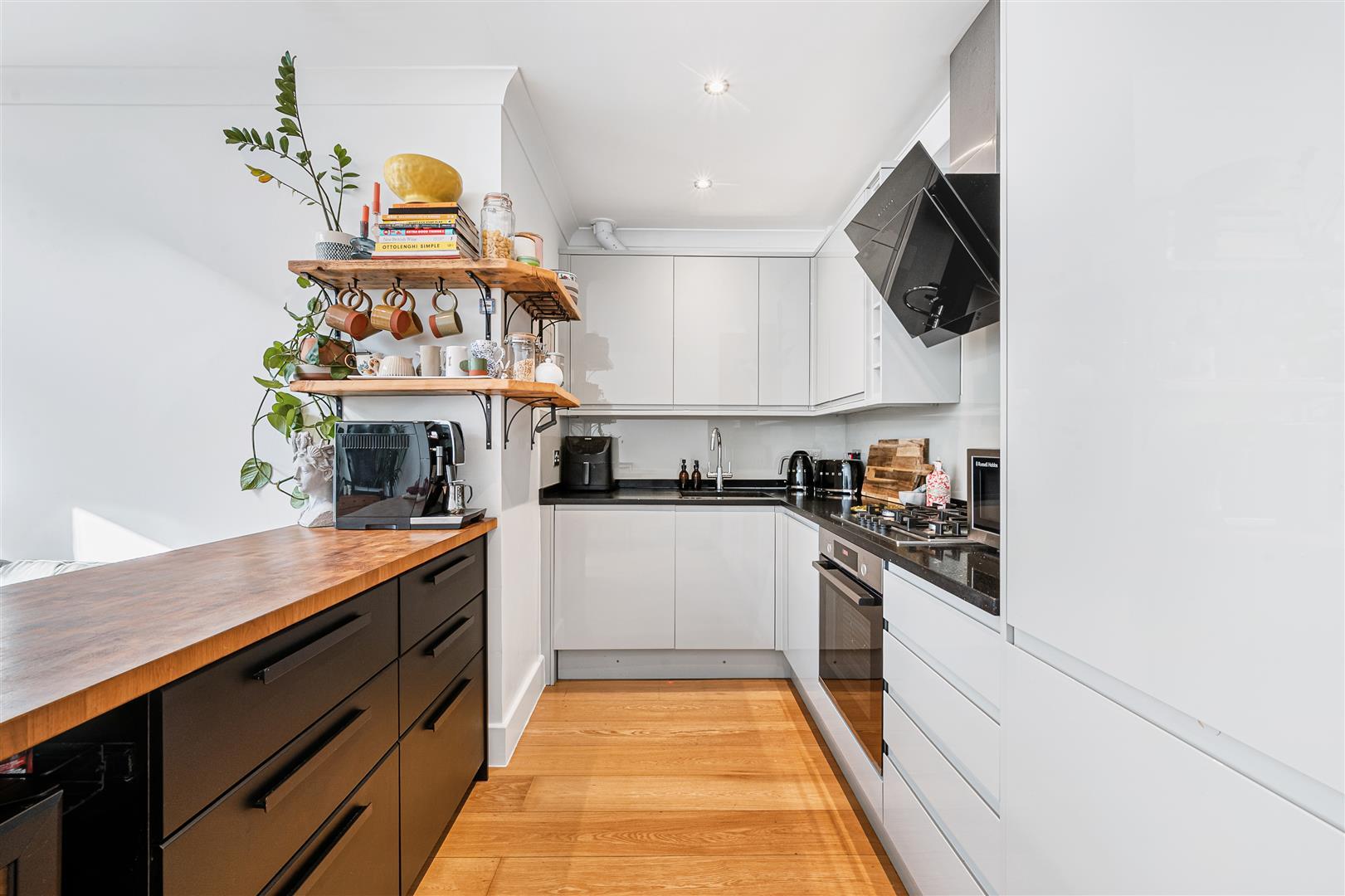 Property Image fc84be92-a357-4e77-92ea-cffaf8faf211