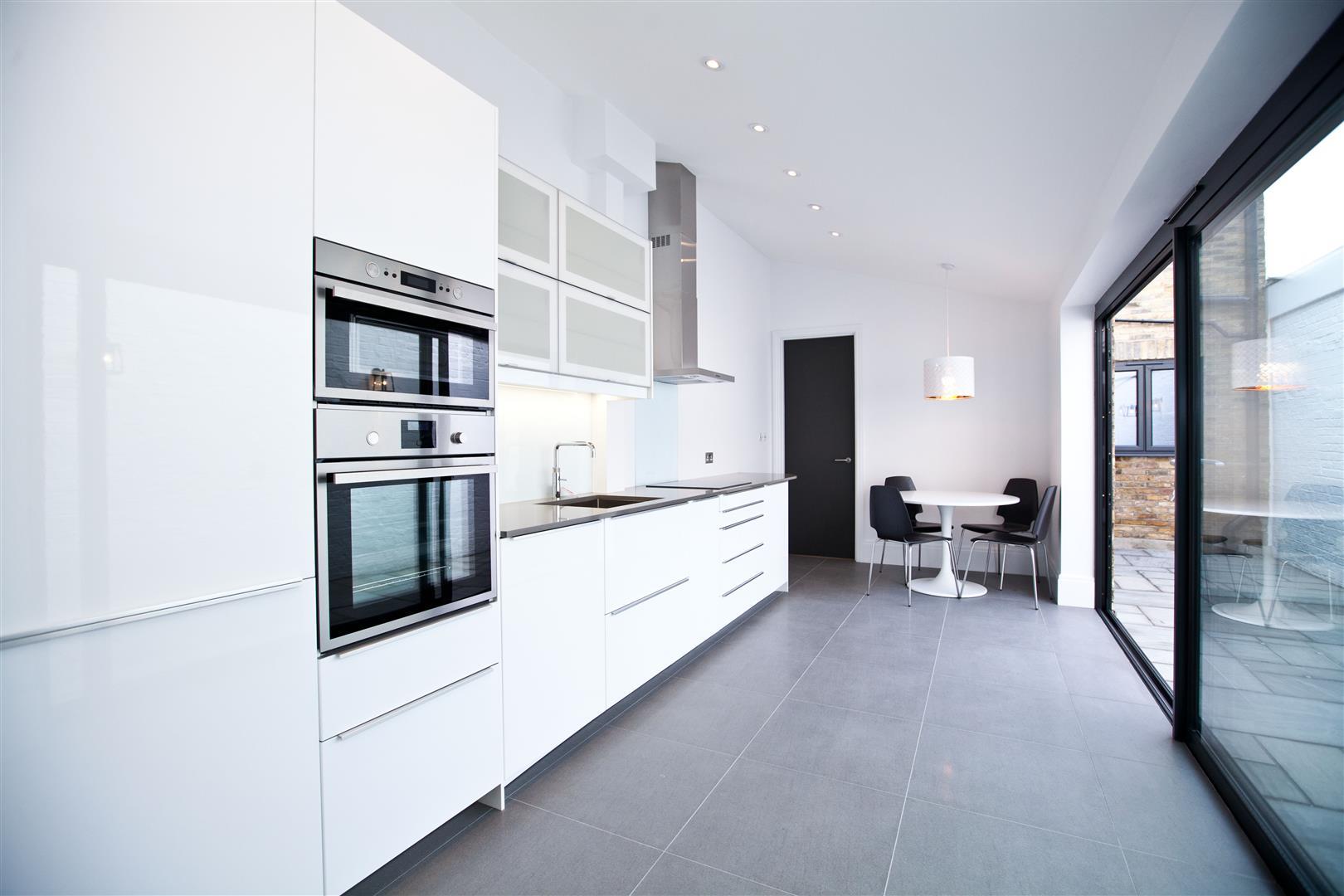 Property Image fc86cbea-2770-41c4-bf89-34fa4abb51f8