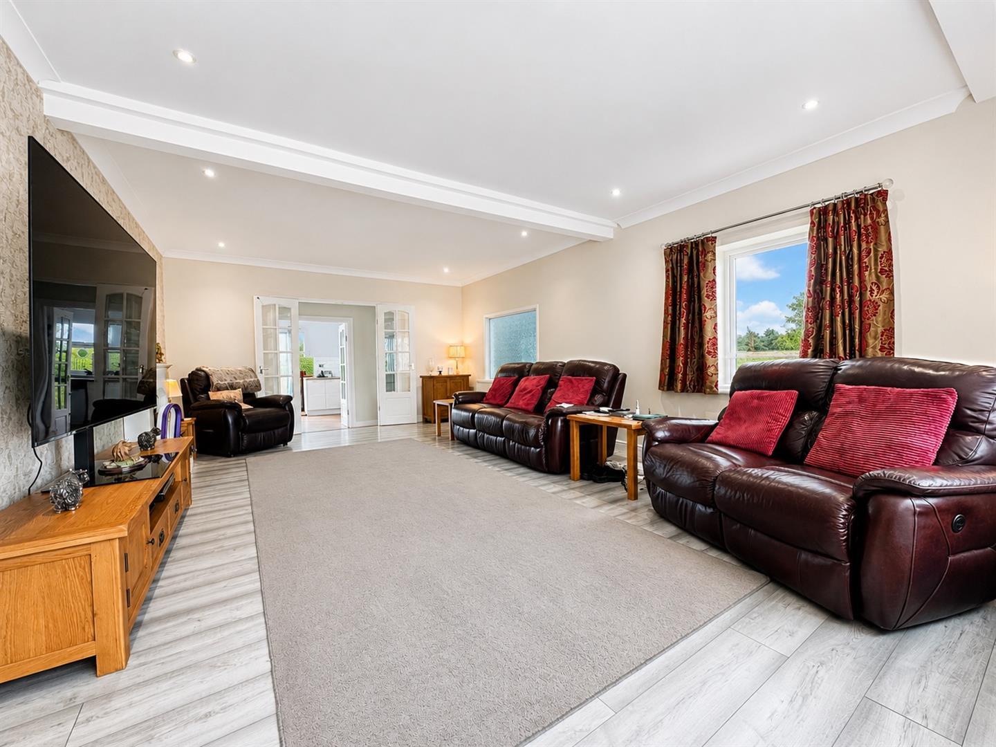 Property Image fcc68eca-3427-4522-ba0d-8d49a0d90ddf