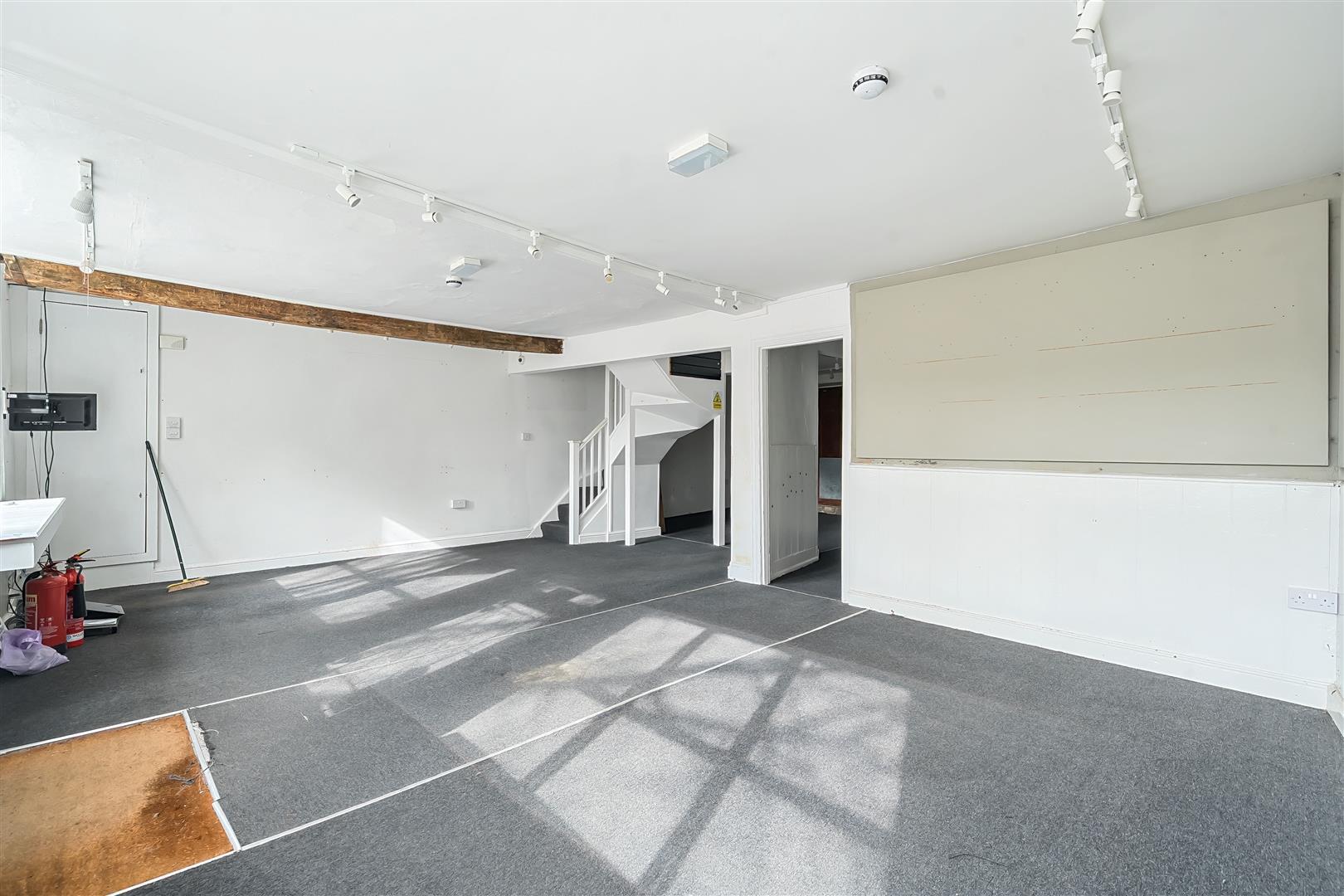 Property Image fccf16f5-50c6-41d7-9b73-b571827ce8d6