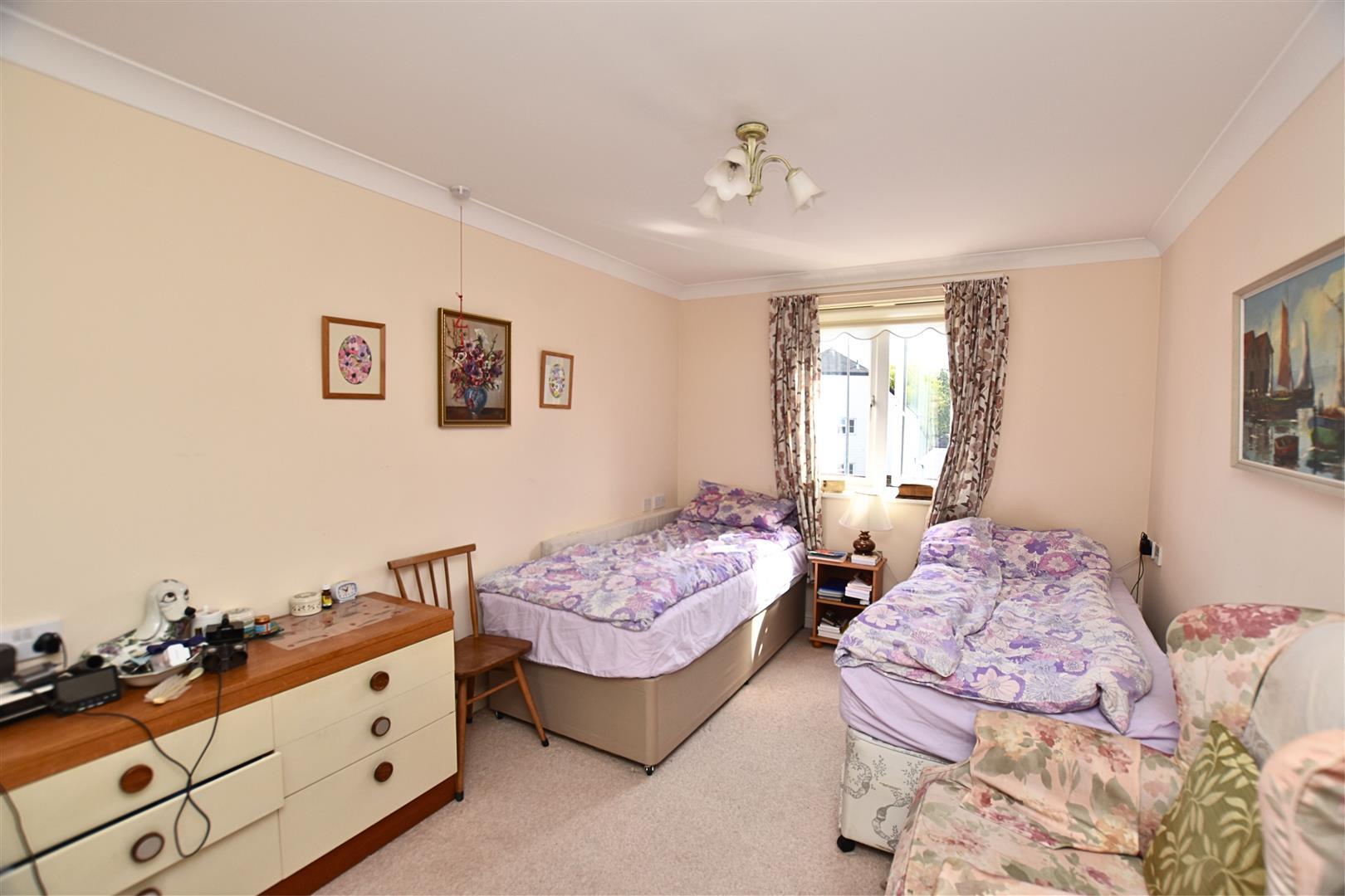 Property Image fcd8dfdd-f6ee-45d4-b833-1bc106d0e8d7