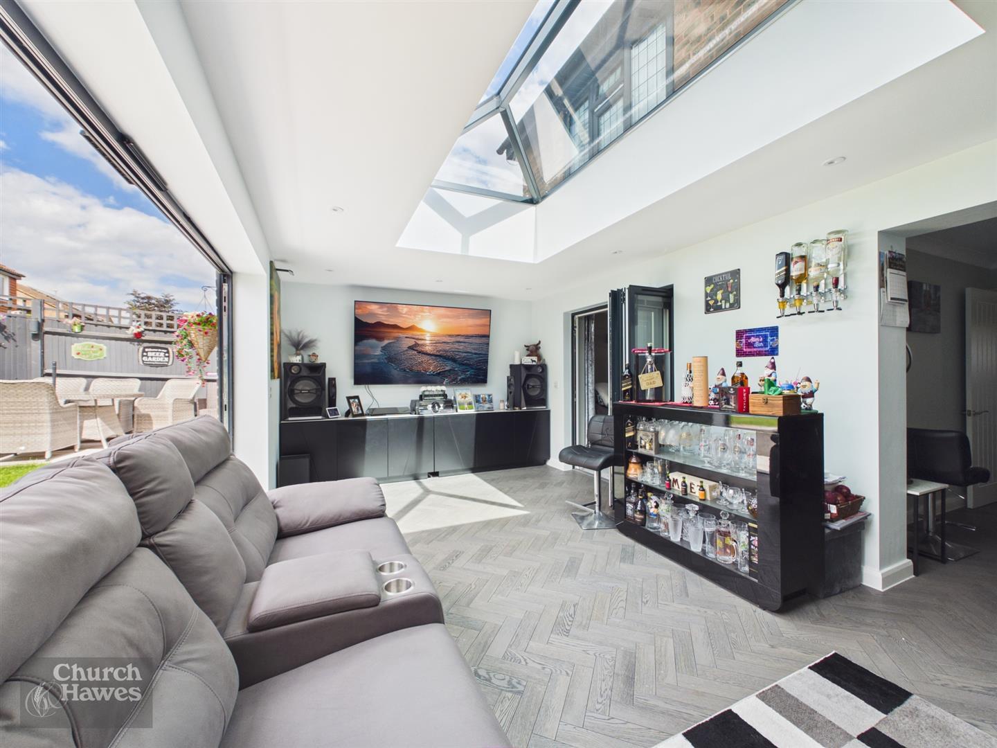 Property Image fce33931-2894-4976-afad-bc099fa959b3