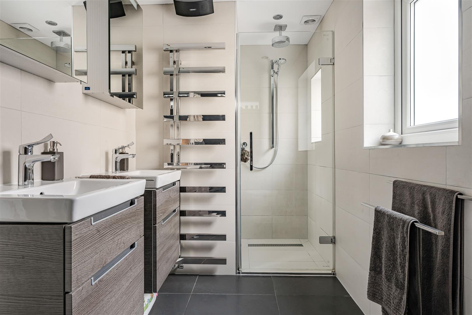 Property Image fce63f8b-7e24-40bc-9703-2e812b132a3c