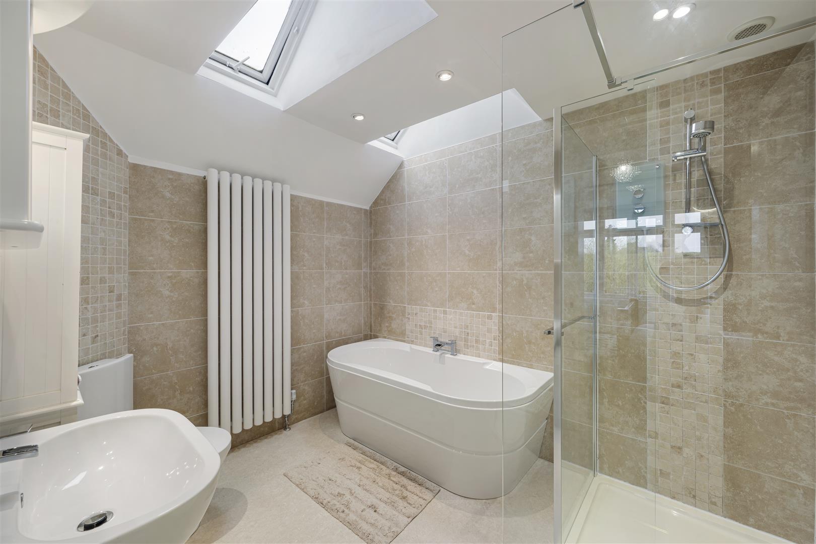 Property Image fcf68a76-62fd-429c-bbdb-bc81801e449d