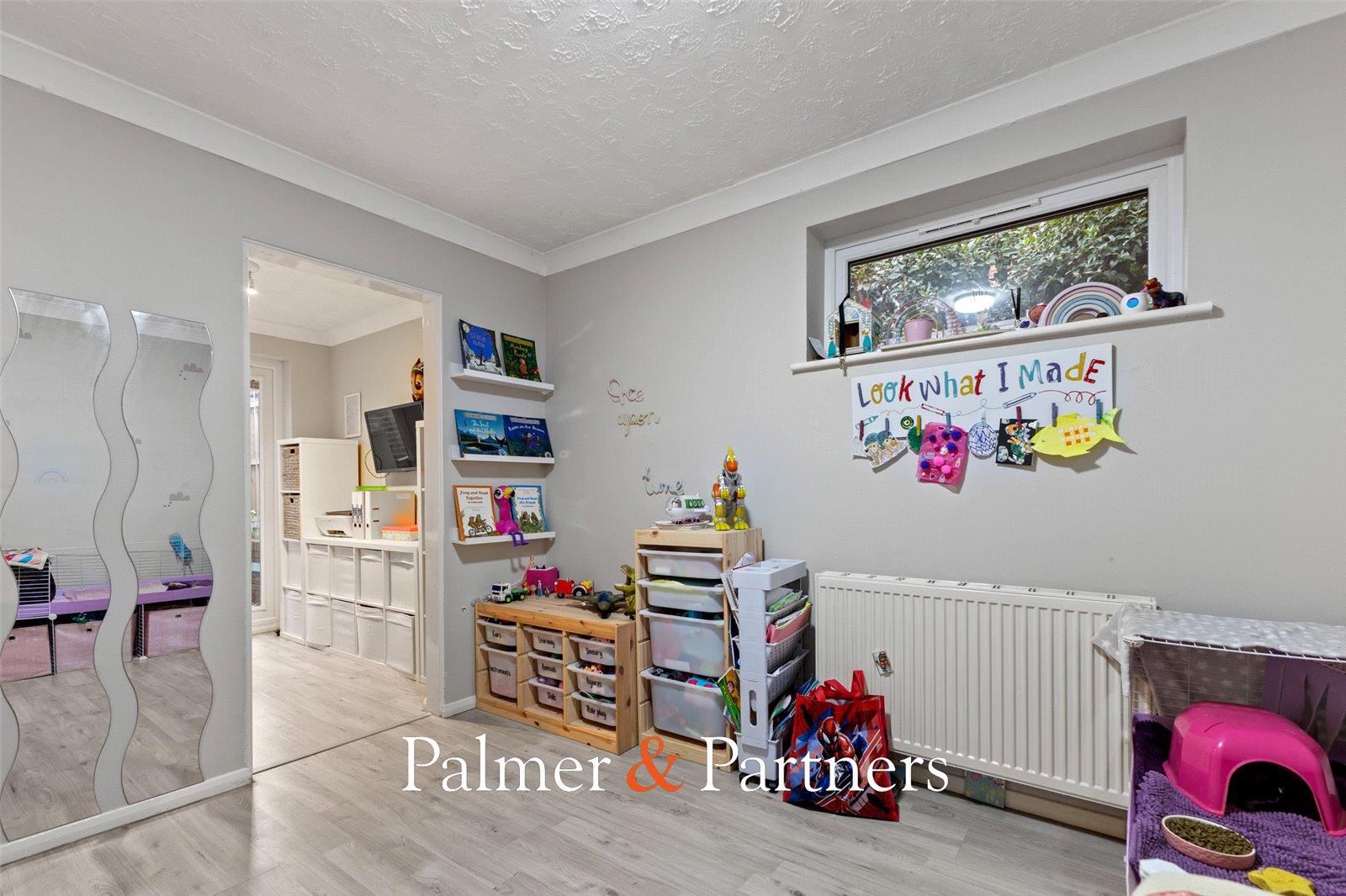 Property Image fd371873-6e5c-42d1-997a-80a0a73fe6cb