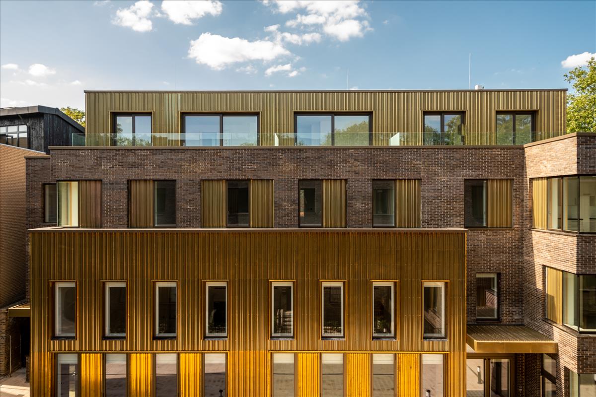 Three bedroom apartment for sale, Hackney, E8