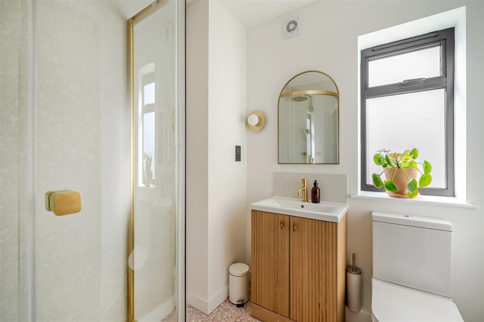 Property Image fdb35347-49b9-4e0d-aee3-5c7cfe11914e