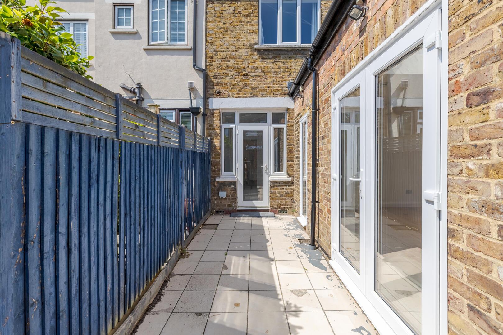 Property Image fdb3ff9c-6580-46bc-98ea-96539dc606aa