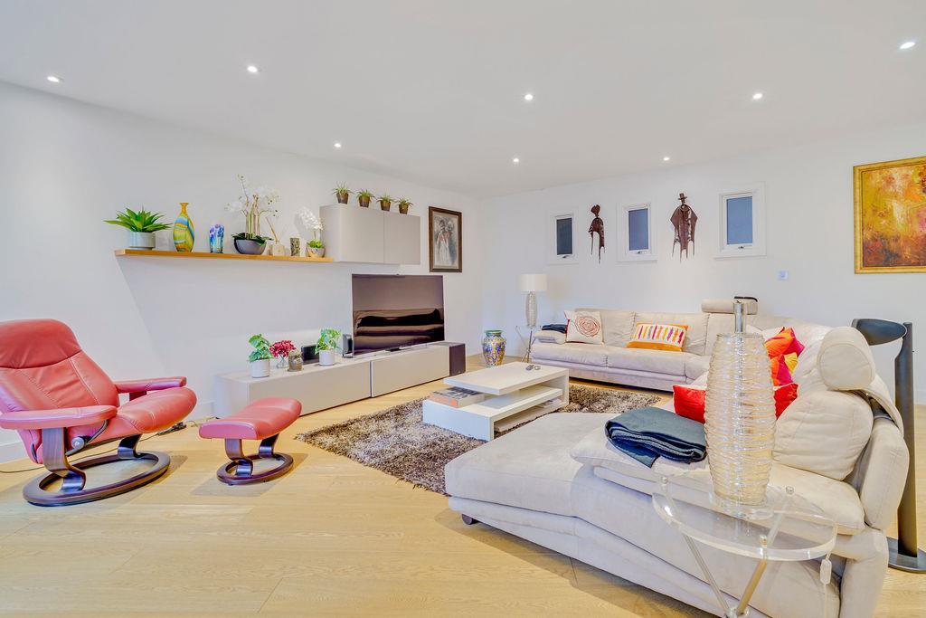 Property Image fdd2ac16-4af7-4e45-a81b-8f89eb7d136e
