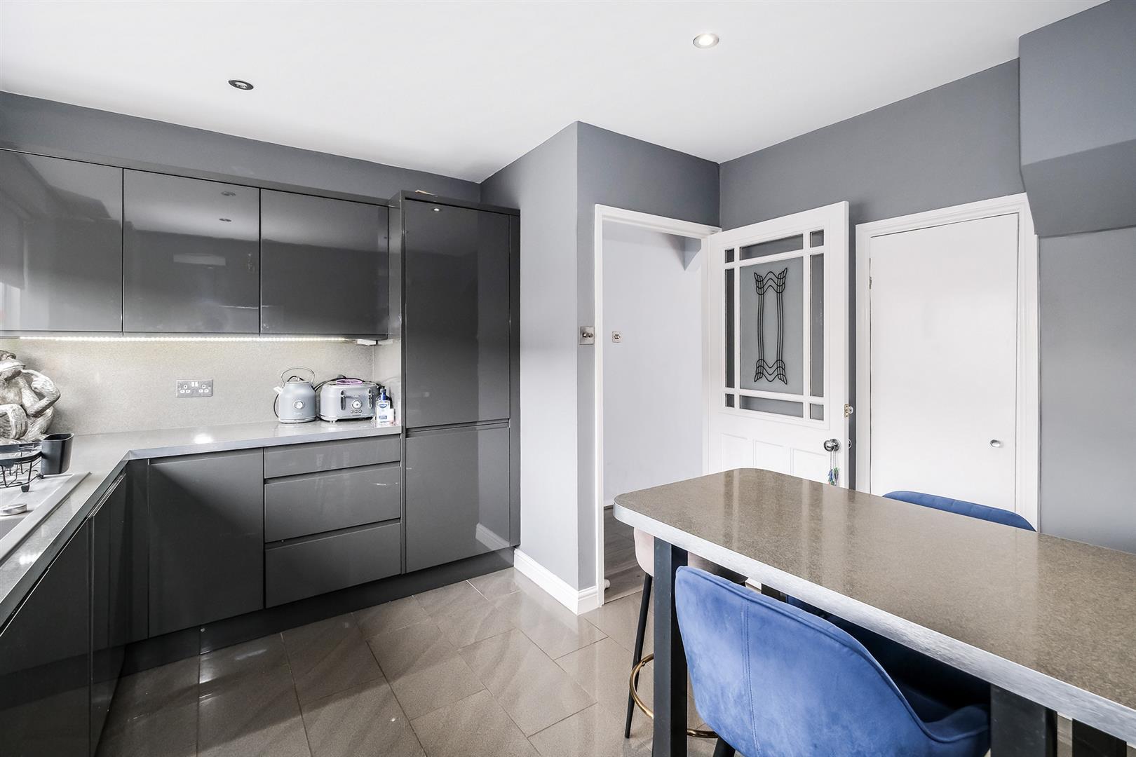 Property Image fdd9befd-af0f-44ba-9db3-6a38617f9ade