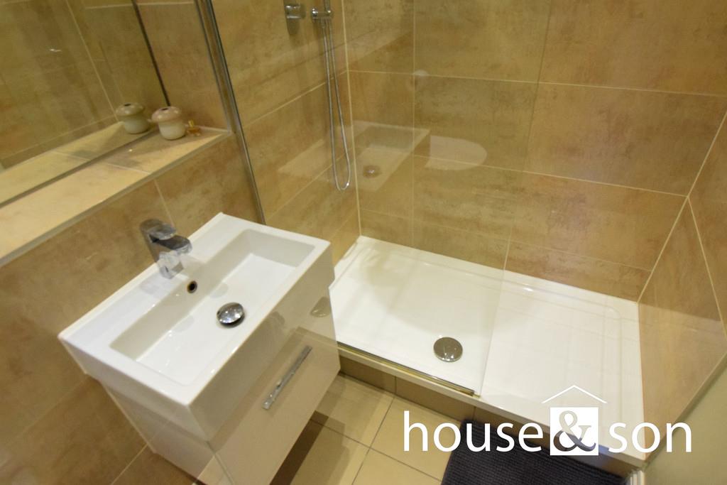 Property Image fde9cb6c-7d83-4ff5-aded-3c52e68e8d84