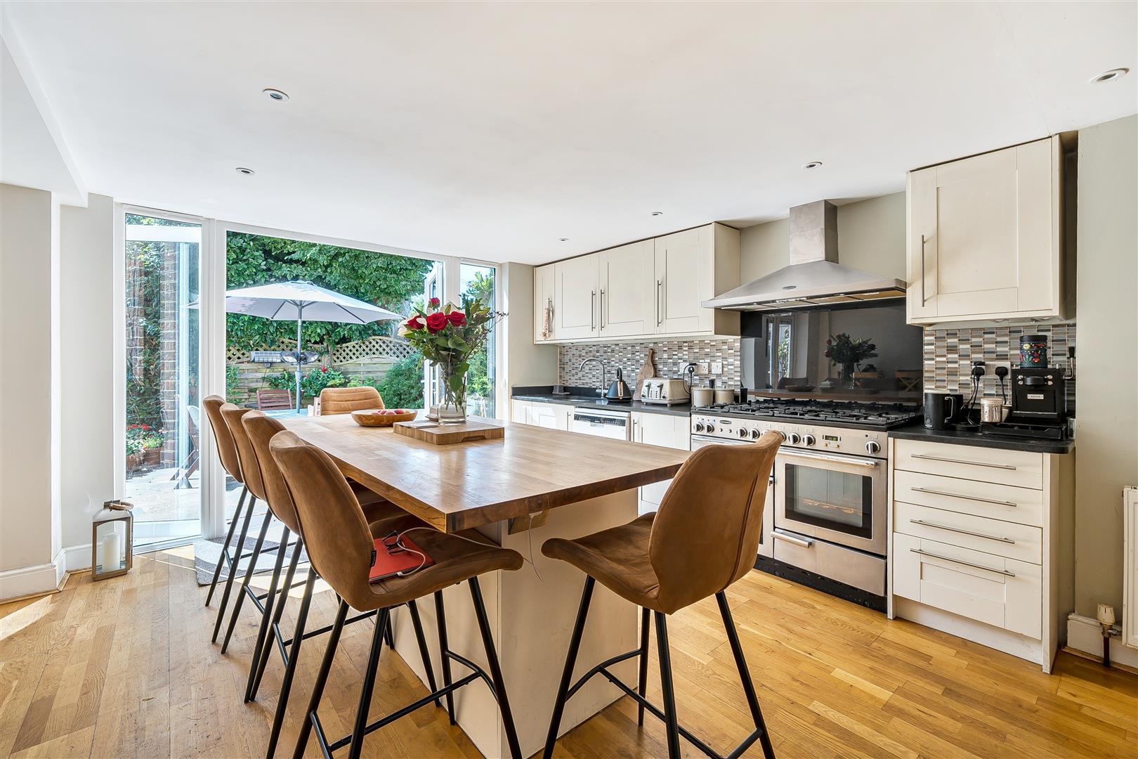 Property Image fdfdaed3-98cc-44a8-aebc-ed9b250704c9
