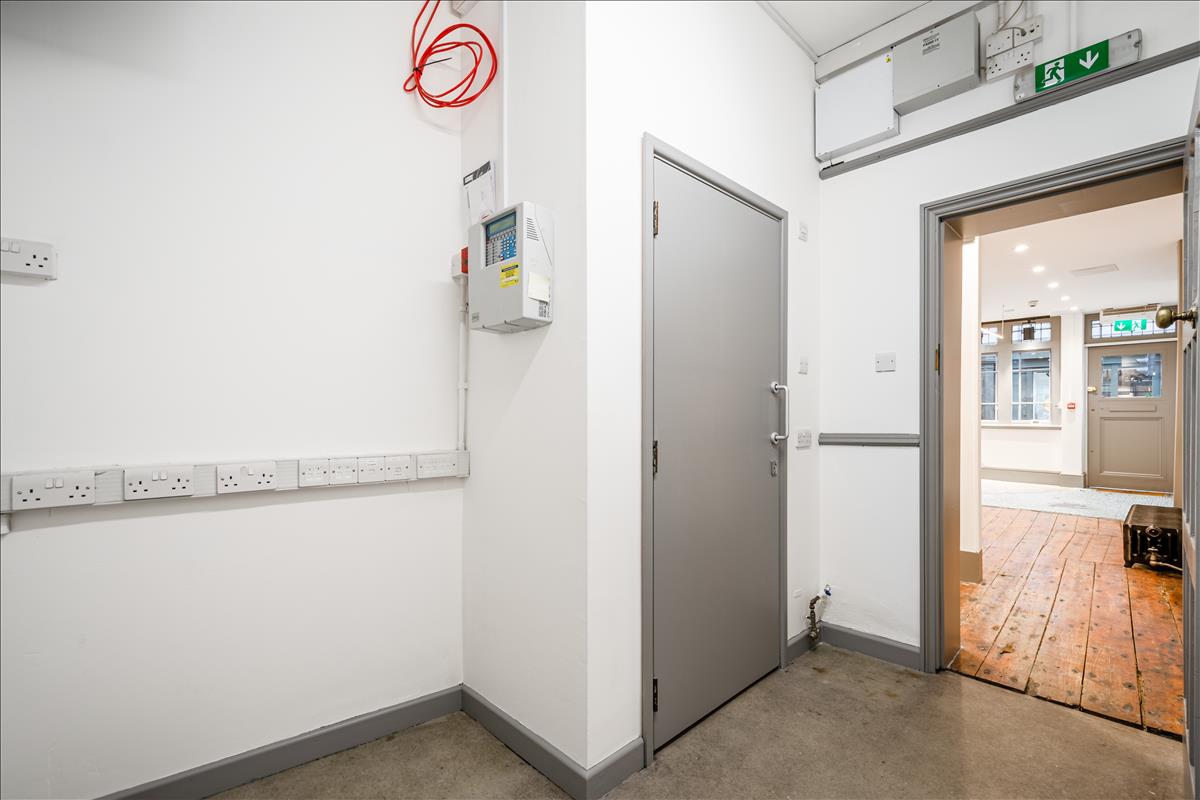 Property Image fe0a2277-5d42-4679-8963-64722a999a67