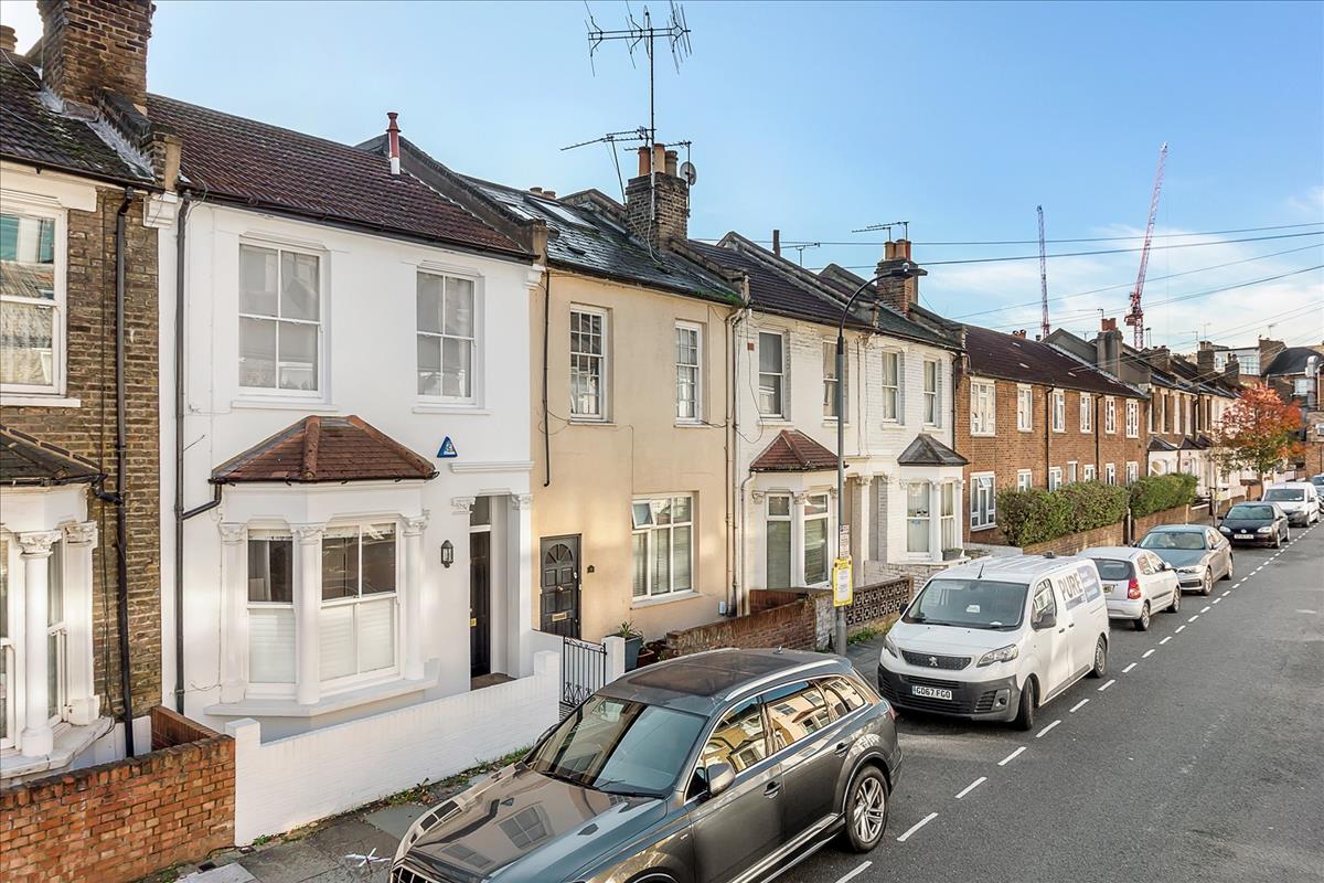 Property Image fe1cdec8-c2f9-47a2-9a53-c6f4ed19e09c