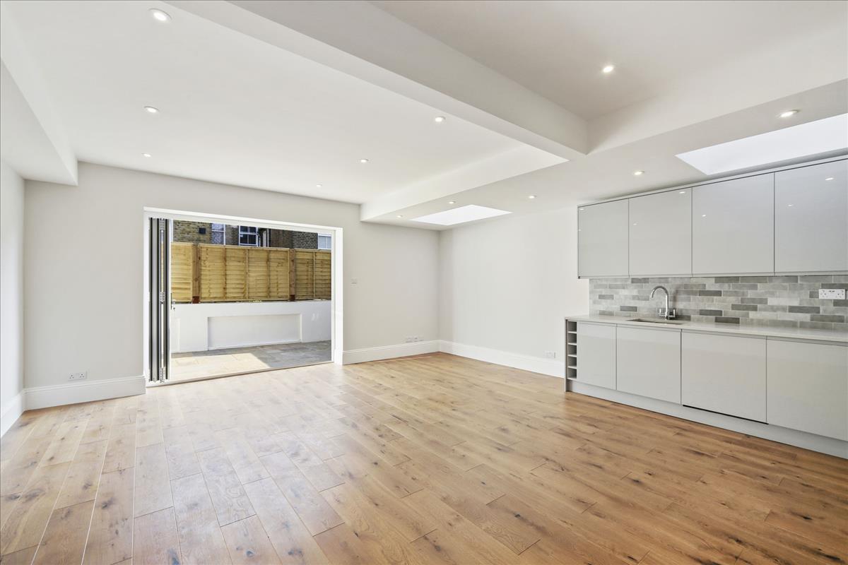 Property Image fe2a768f-9d6f-4f66-bb52-552d72b1de4a