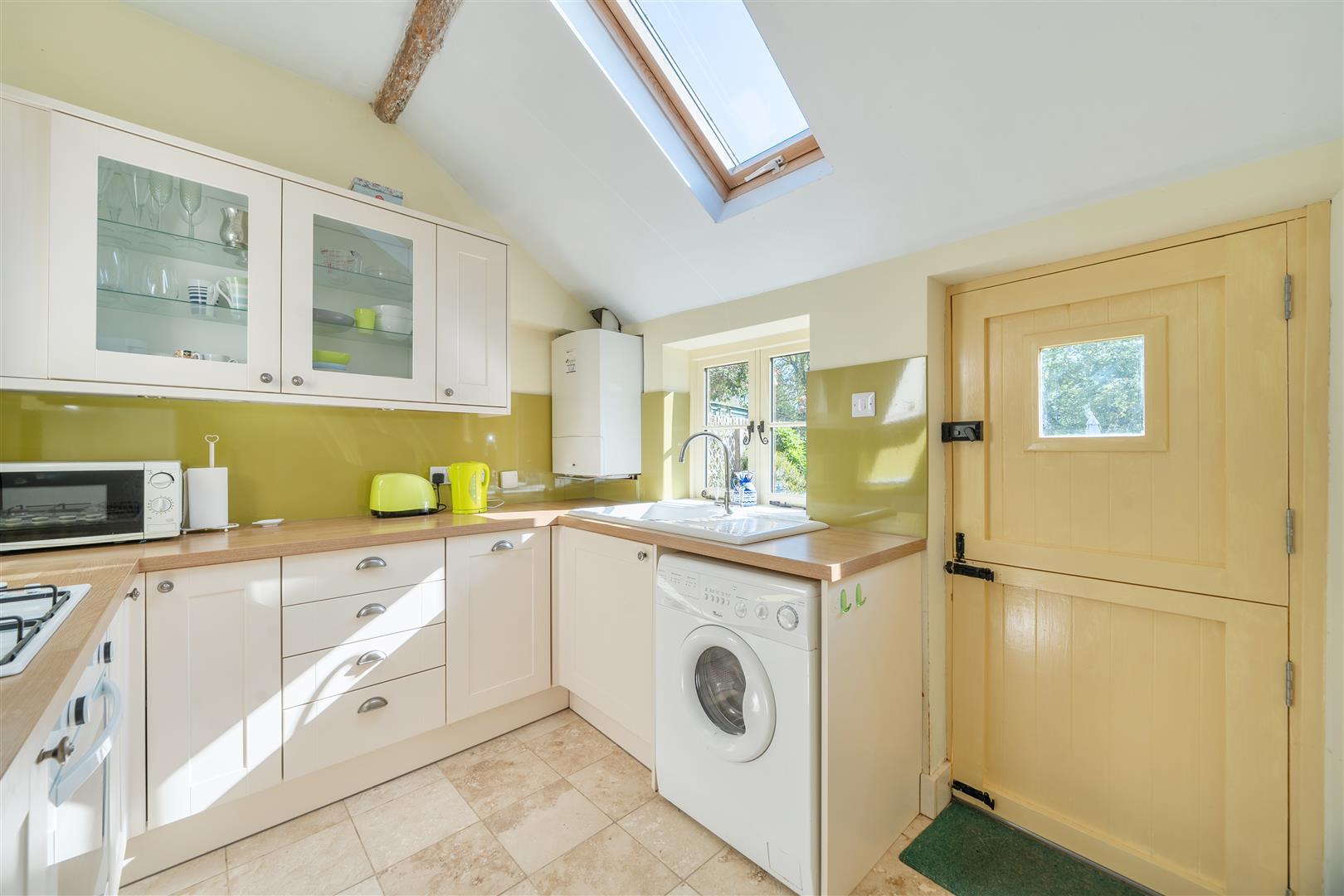 Property Image fe3fdd24-9dcd-44e4-b2ca-a7f17ebe492a