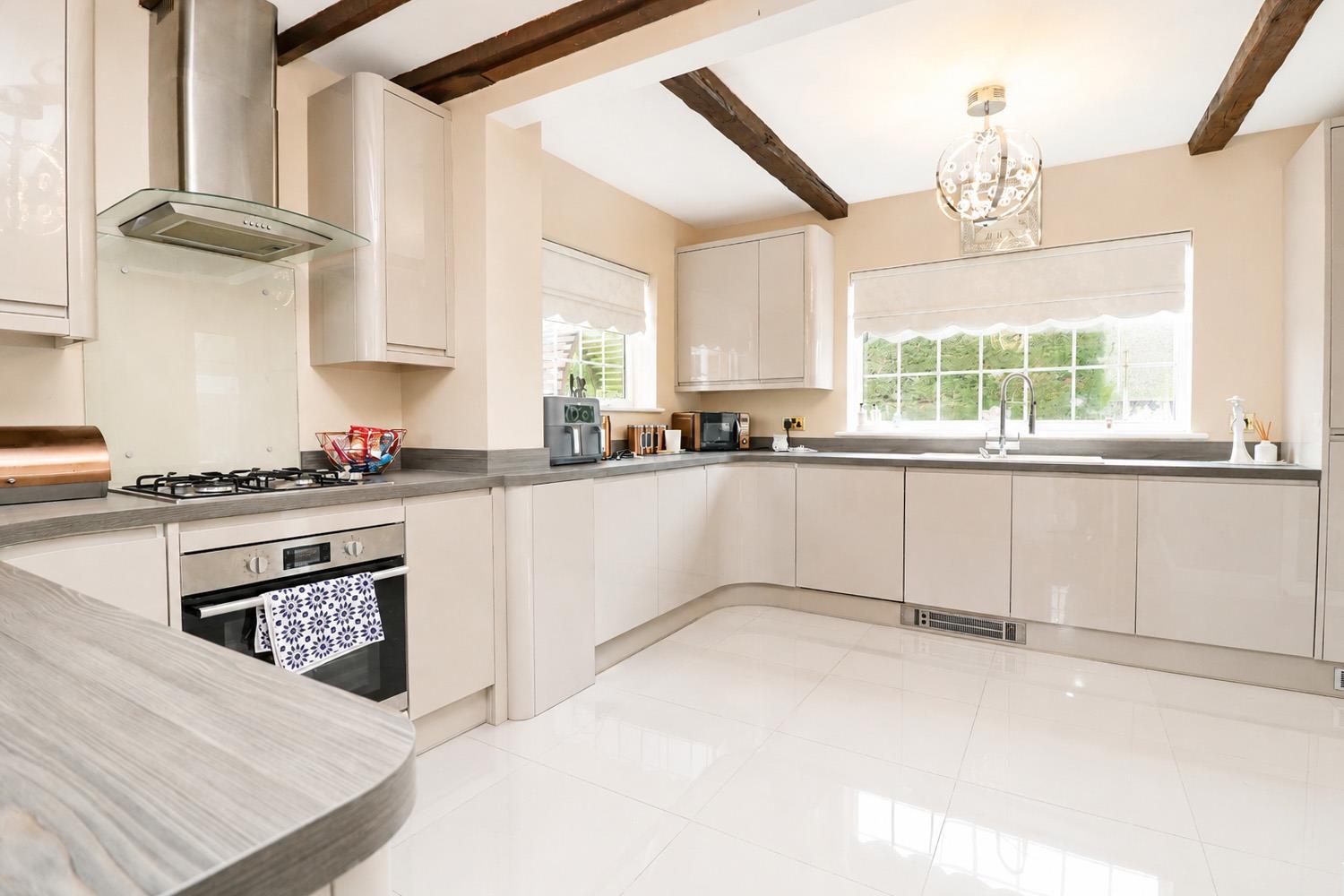 Property Image fe42acaa-15bd-42e4-a9e5-42fa4a91f2ce