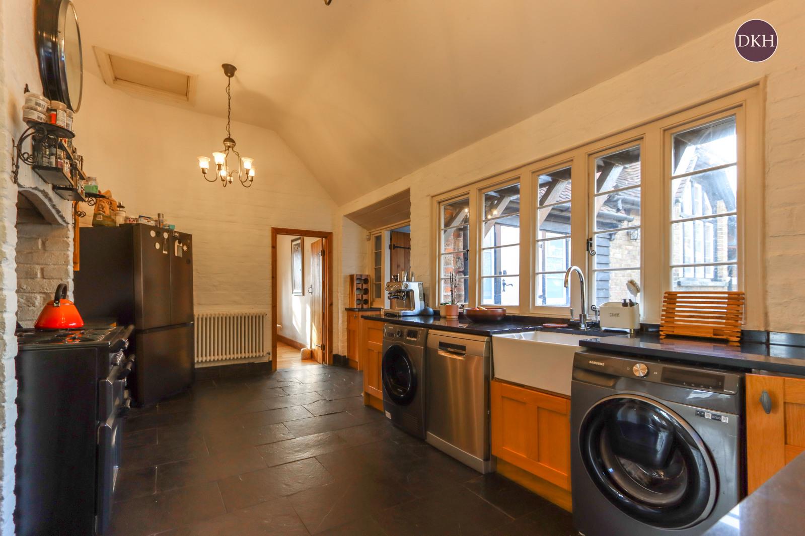 Property Image fe42b16c-6ef6-42dc-b8c1-187e93ae2260