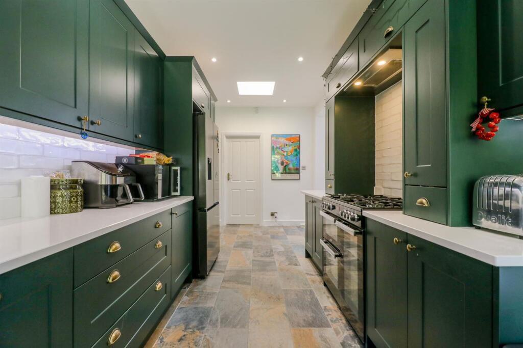 Property Image fe43afaf-5451-49cb-9a74-13b53f7cc1f3