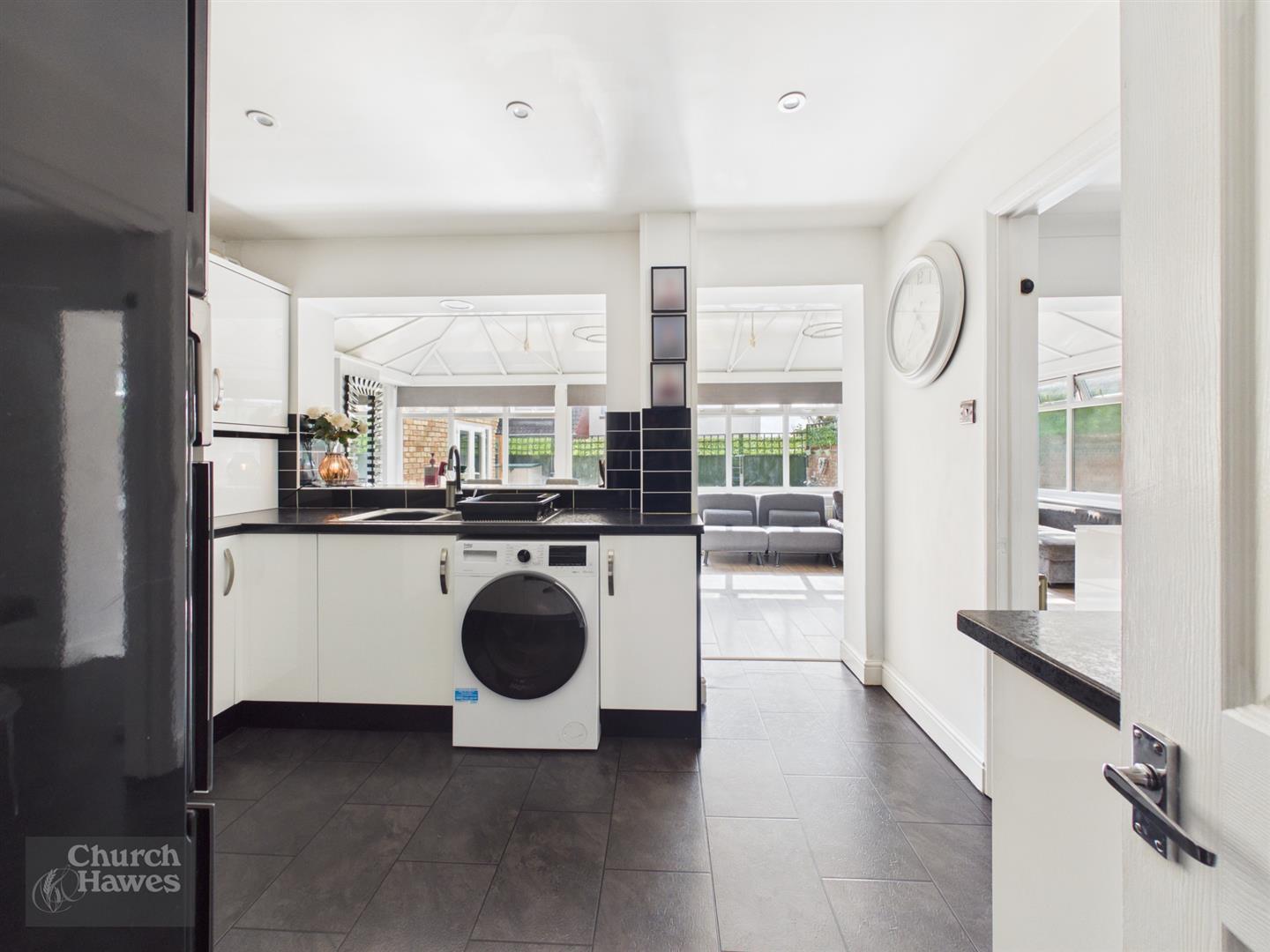 Property Image fe527f14-f613-4f61-9123-00f7ef9a5704