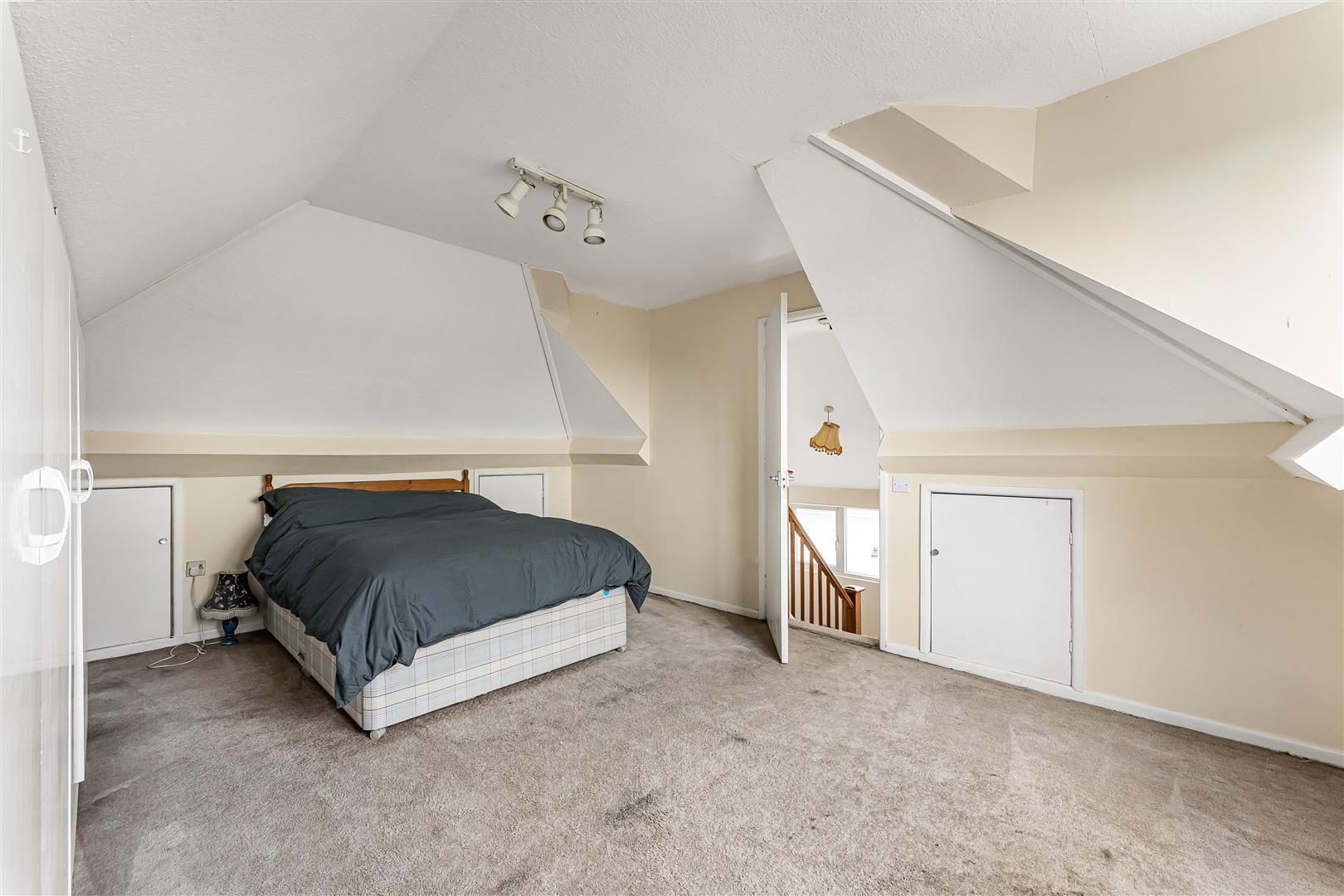 Property Image fe64a983-85f3-4cba-a96c-40a5e405f1a6
